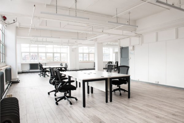 Property at 40 Bowling Green Lane, London EC1R 0NE